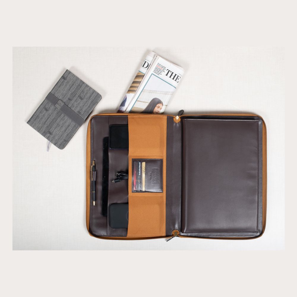 Oblique Designs - Maverick - Tech Organiser - Khaki/Brown , Olive/Black