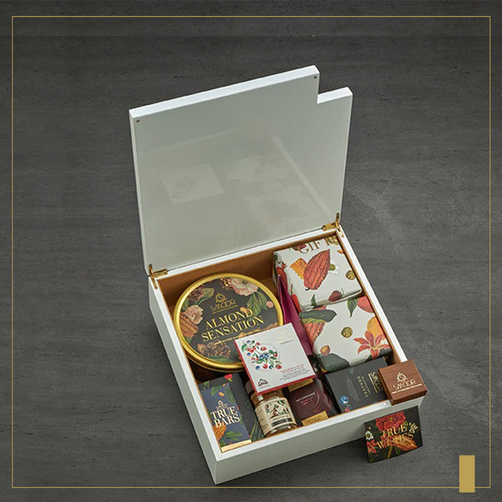 New Year Gift Hamper - Smoor Chocolates - Royal Wedding